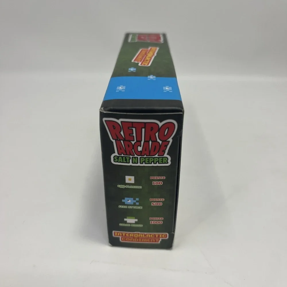 RETRO ARCADE video game Salt & Pepper Shaker Set Invaders of Space Spinning 2011